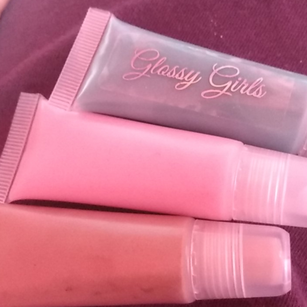 Lip gloss - Picture 2 of 2